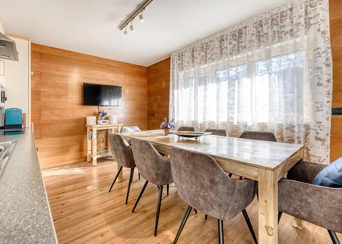 Haus By A-appartments *